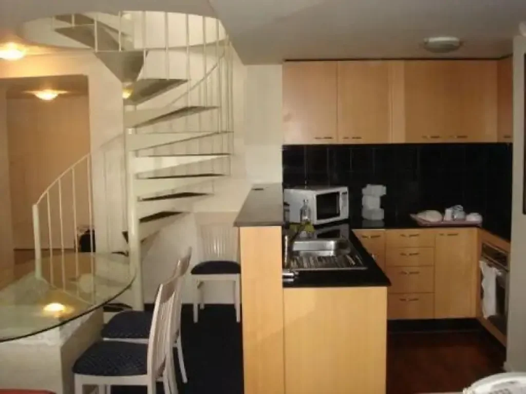 Melbourne 4chambre CROWN JEWEL OF HARBOUR VIEW APTS with 75sqm beautiful balcony over Marvel Stadium