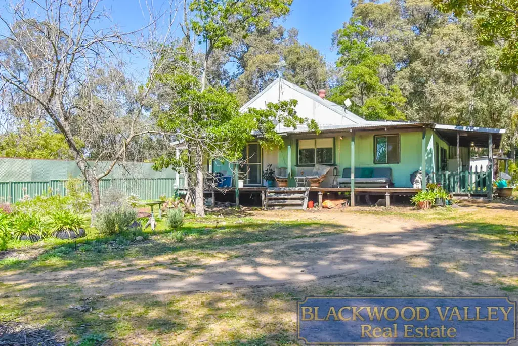 28-30 Williams Street, North Greenbushes, WA 6254