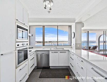 13/316-318 Marine Parade, Labrador, Gold Coast, 2 Bedrooms, 2 Bathrooms, Apartment