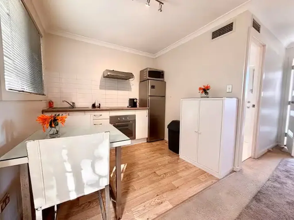 Escape  to Tranquillity at East Perth -   3 MONTHS  OPTION ALSO AVAILABLE