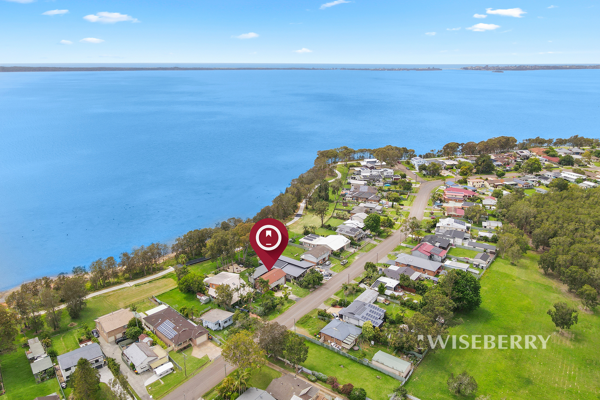 400 TUGGERAWONG RD, TUGGERAWONG NSW 2259, 0 chambres, 0 salles de bain, House