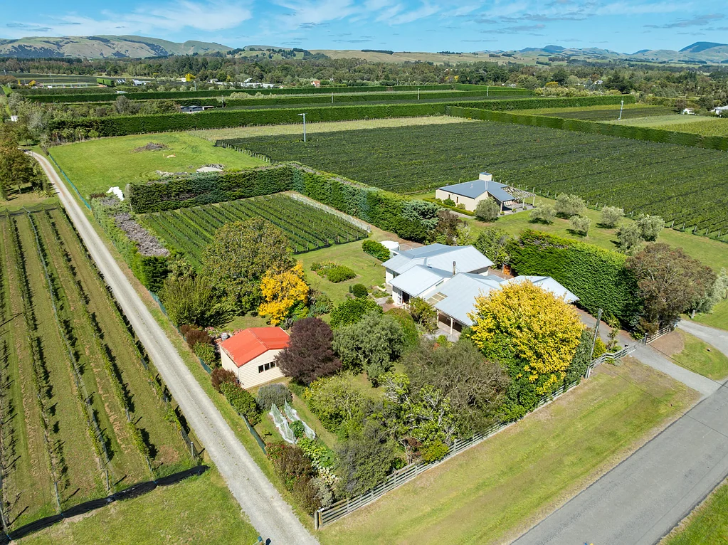 Martinborough 4 Slaapkamer A Touch of Magic on the Outskirts of Martinborough