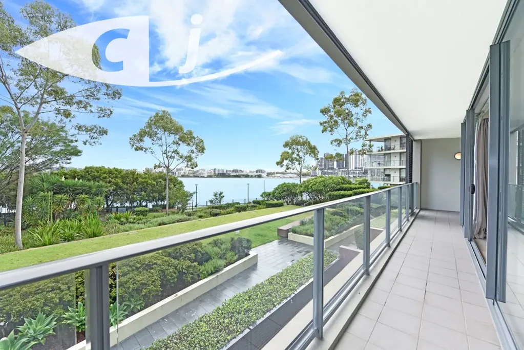 Water front two bedrooms !!