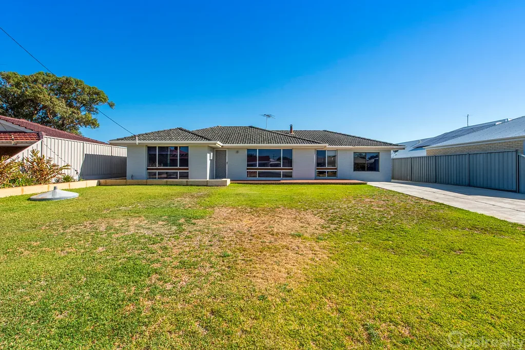 19 Blue Fin Drive, Golden Bay, WA 6174