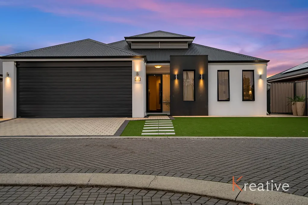 Piara Waters 4房  Modern Family Living in the Harrisdale Senior High School Catchment