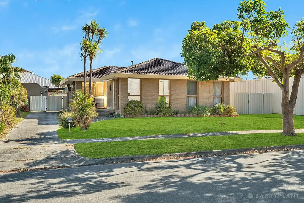 17 Nambour Road, Keysborough, VIC 3173