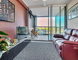 30403/2 Harbour Road, Hamilton