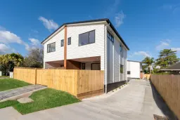 2/3 Royal View Road, Te Atatu South