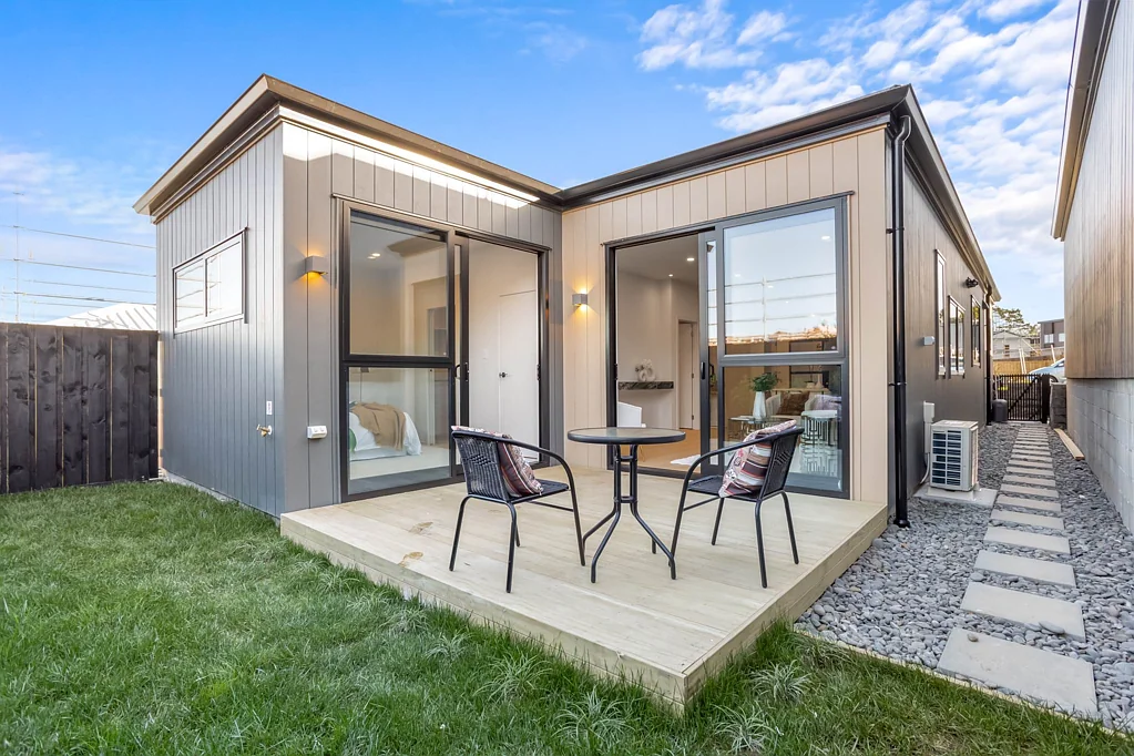 Orewa 3Habitaciones Vendor says present all offers!