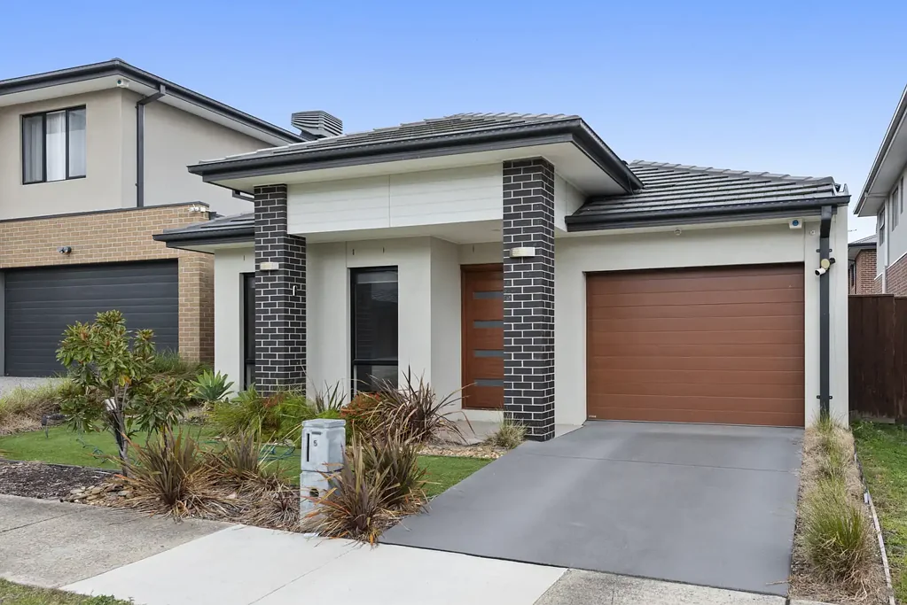 Modern, Low-Maintenance Living in the Heart of Wantirna South