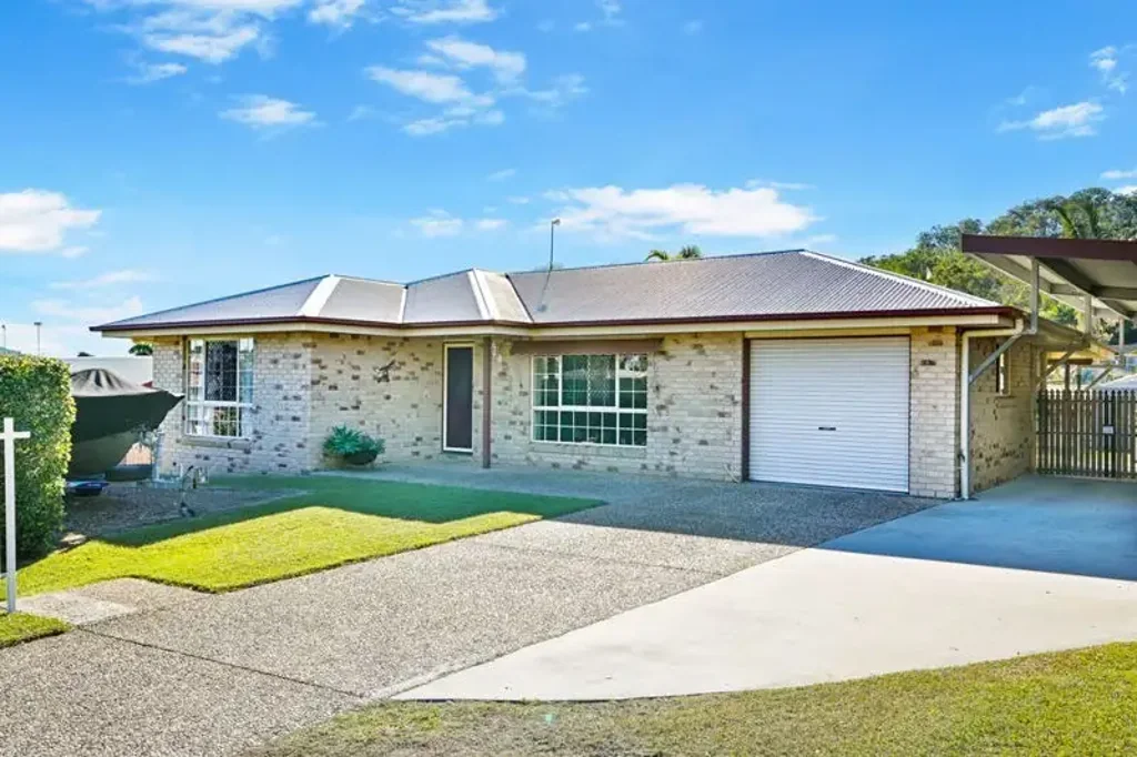 FAMILY HOME IN CUL DE SAC IN TELINA