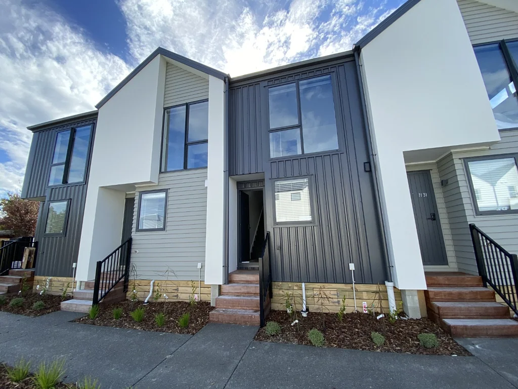 Modern 2 bedroom townhouse.
