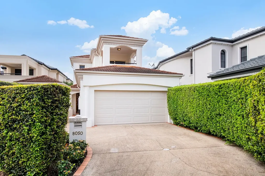 8050 The Parkway, Hope Island, QLD 4212