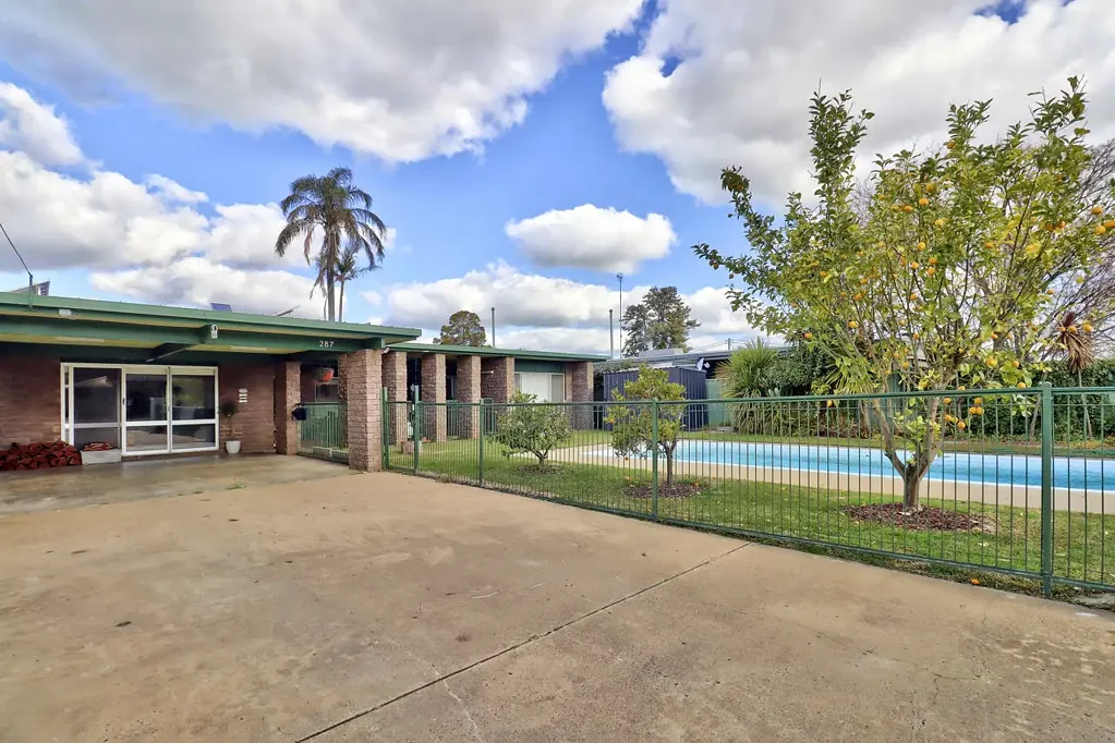 287 Noyes Street, Deniliquin, NSW 2710