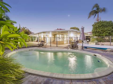 Beechboro 4 Bedroom Absolutely Stunning ! An Entertainer’s Dream Home with Designer Kitchen, Lush Gardens & Sparkling Pool