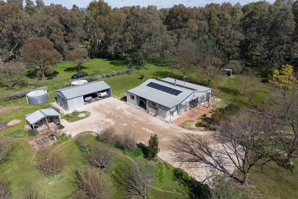 Holbrook Space, Style & Country Living