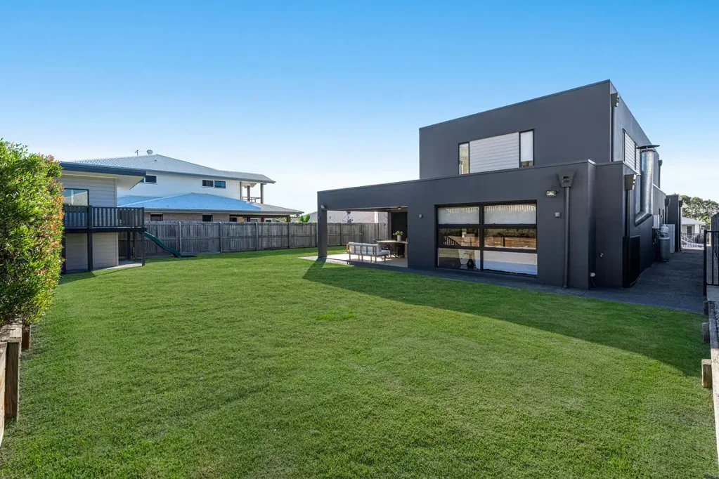 7 Somersby Court, Birkdale, QLD 4159