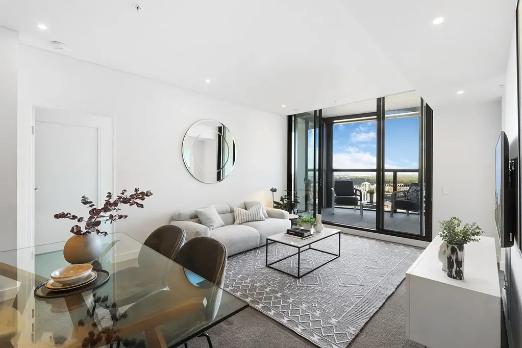 Zetland 3 Bedroom Top Floor Three Bedroom Apartment With Breathtaking View by OVO Mirvac