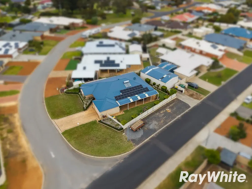 Waroona 4ห้องนอน Expansive Family Home + Incredible Shed.