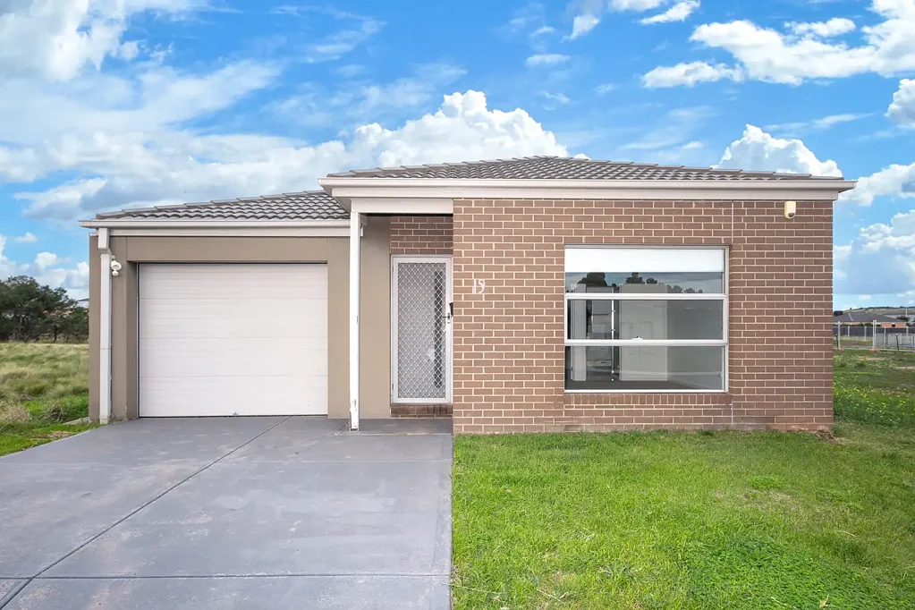 Quite Court Location On Acreage Home