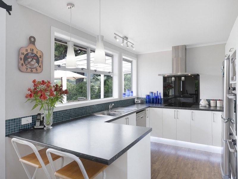 11 Horomona Road, Paekakariki, Kapiti Coast, 4 રૂમ, 0 બાથરૂમ