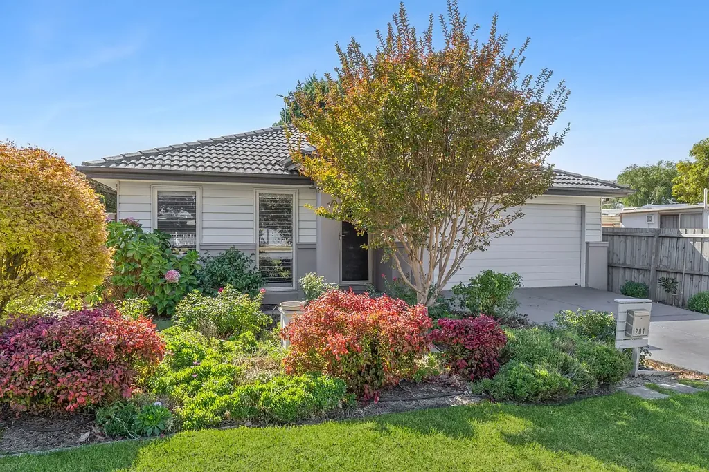 Portarlington 3 Slaapkamer Beautiful Low-maintenance Home