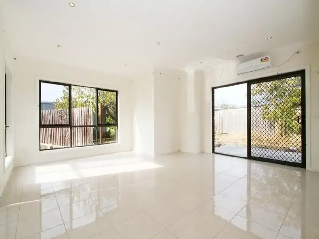 Cosy Unit In Quiet Court Location