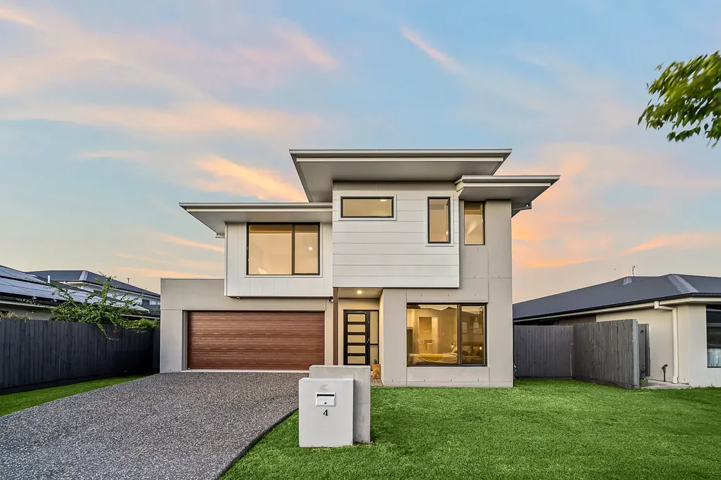 4 Tambor Crescent, Pallara, QLD 4110