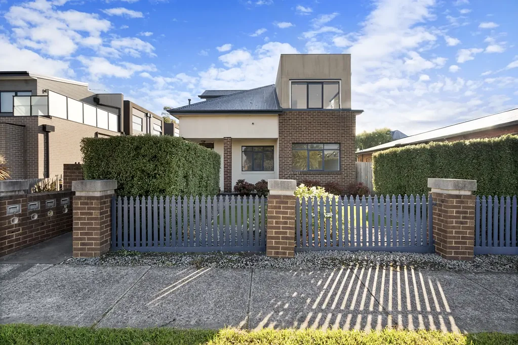 Spacious modern living in sought after lifestyle locale!