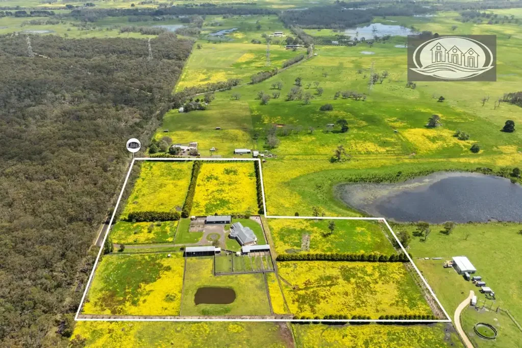 Heywood 5غرفة نوم Stunning Sandstone Homestead on 15 Acres.