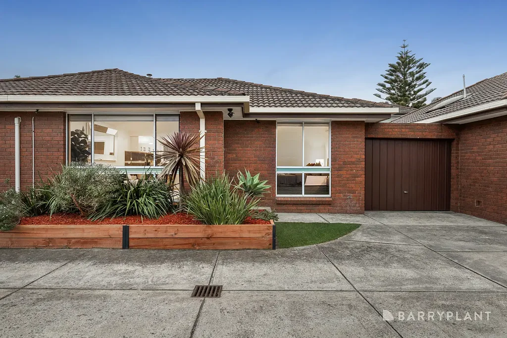 Mentone 2ਬੈੱਡਰੂਮ Stylish Single-Level Living in a Peaceful Mentone Pocket