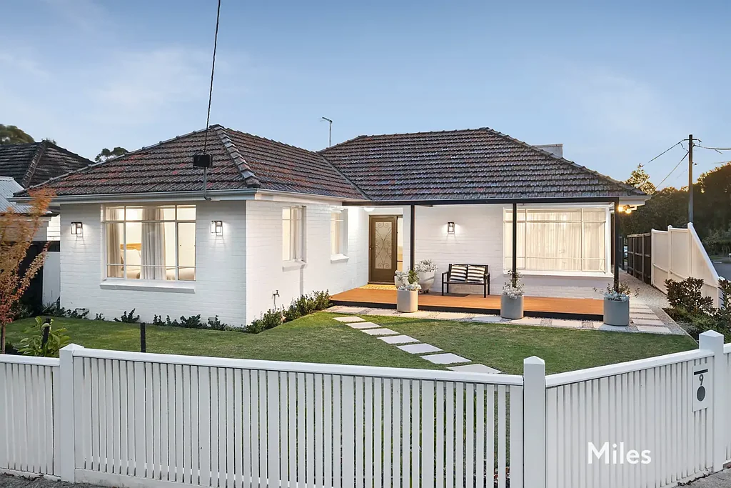 Ivanhoe 4Habitaciones Prime Corner Position - Packed with Future Possibilities!