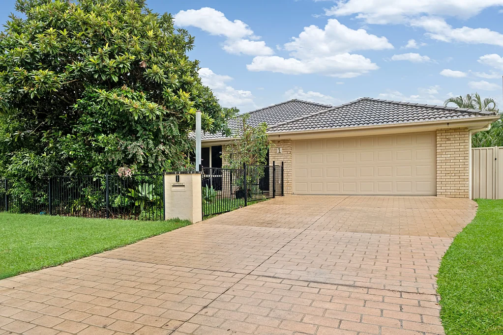 1 Sapphire Court, Beerwah, QLD 4519