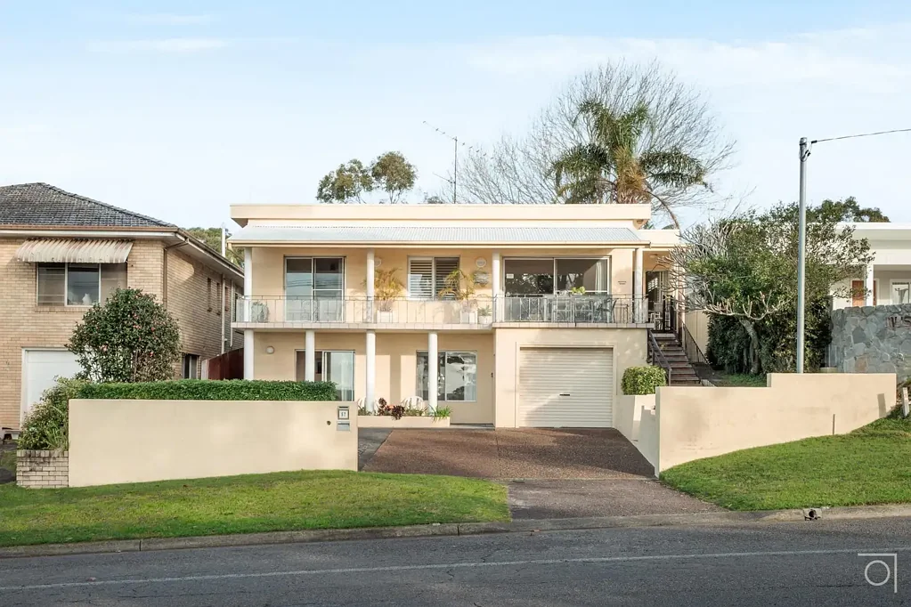Nelson Bay 4房  From Our Aspect, Dual Living With Coastal Views & Investment Potential