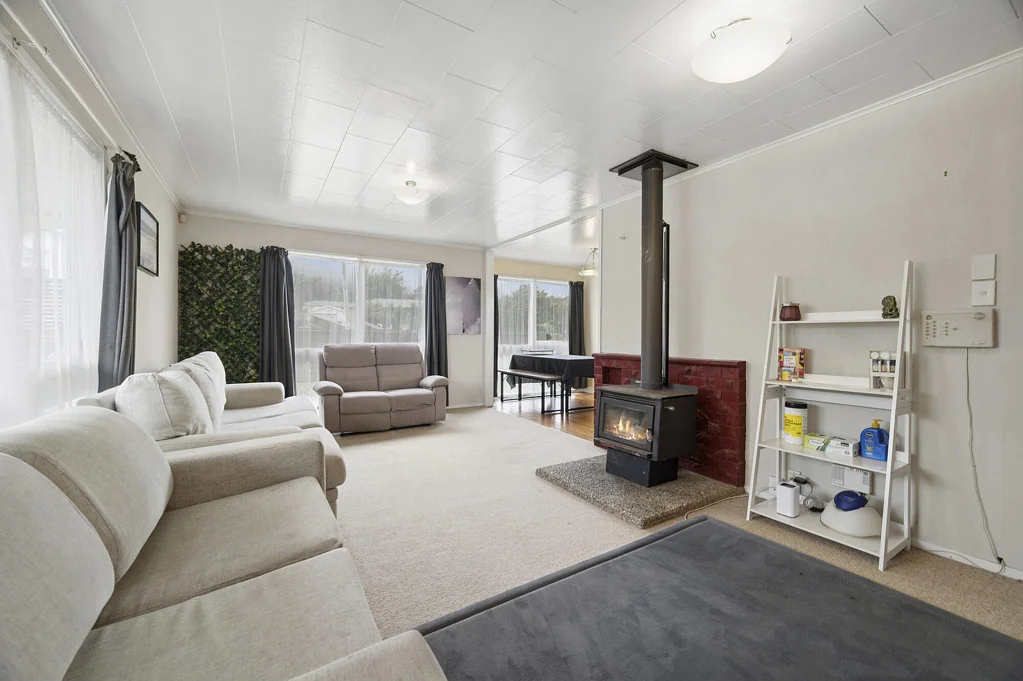 Pukehangi 3 Slaapkamer Sleek Investment - As Good As Gone