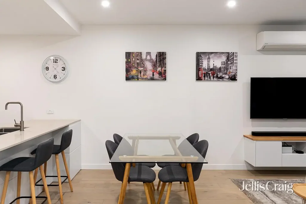 Heidelberg 2房 设计师风格、电影之夜与屋顶娱乐，尽在Heidelberg Hills中心 Designer Style, Cinema Nights & Rooftop Entertaining in the Heart of Heidelberg Hills
