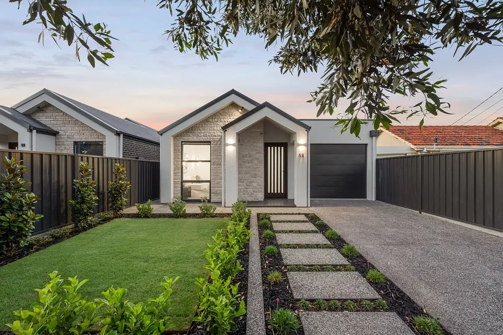 5B Diana Avenue, Parafield Gardens, SA 5107