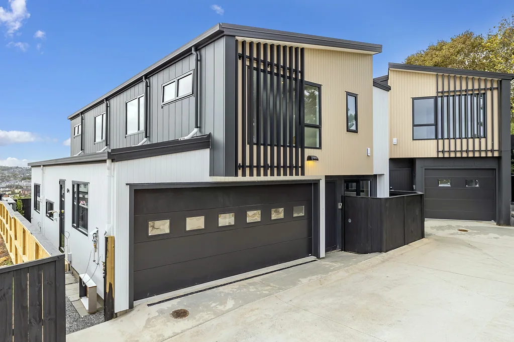 Oteha 5 Bedroom Brand New Family Home in Rangi Zone!