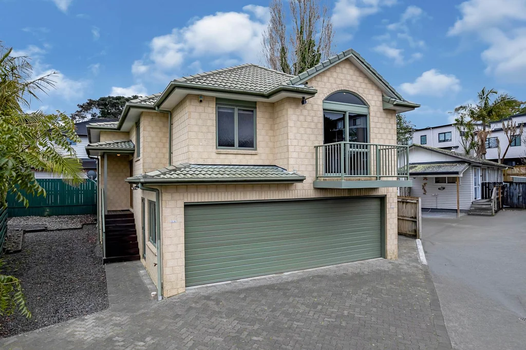 Glenfield 5Moenga Low Maintenance Family Home & Minor Dwelling