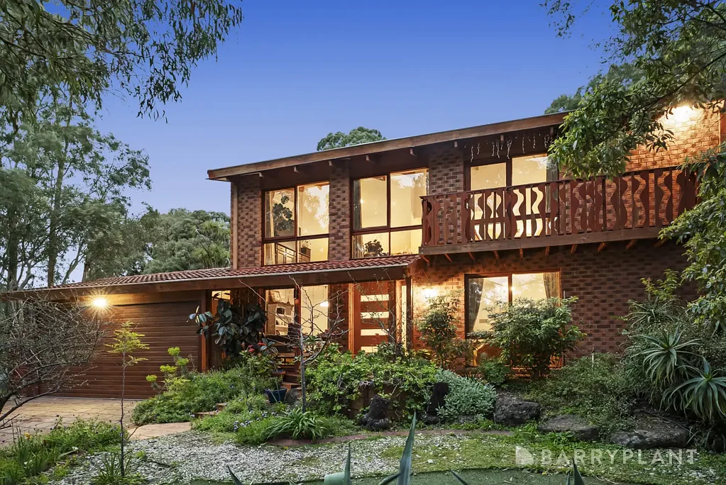 Eltham 4 Bedroom Split-Level Character Amid Established Gardens