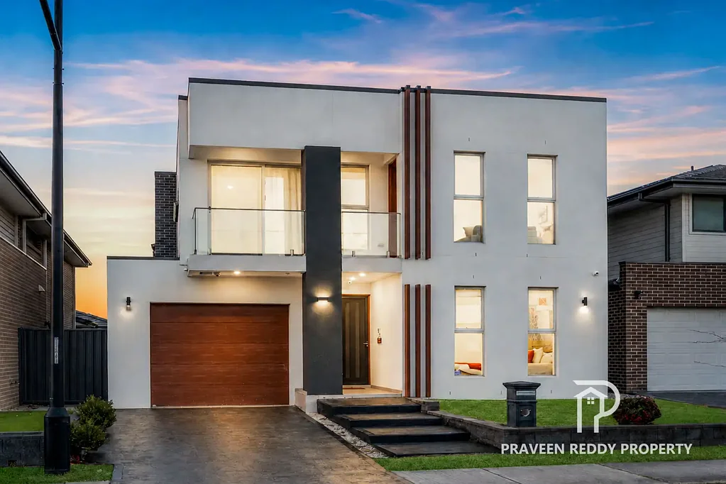 Schofields 4房 全砖定制建造 4 卧室，STUDY，3 浴室（含 2 套间），步行可达 Schofields Train Station 和 Nirimba School！！ FULL BRICK Custom Built 4 Bed ,STUDY,3 Bath (2 Ensuites), Walk to Schofields Train Station & Nirimba School !!