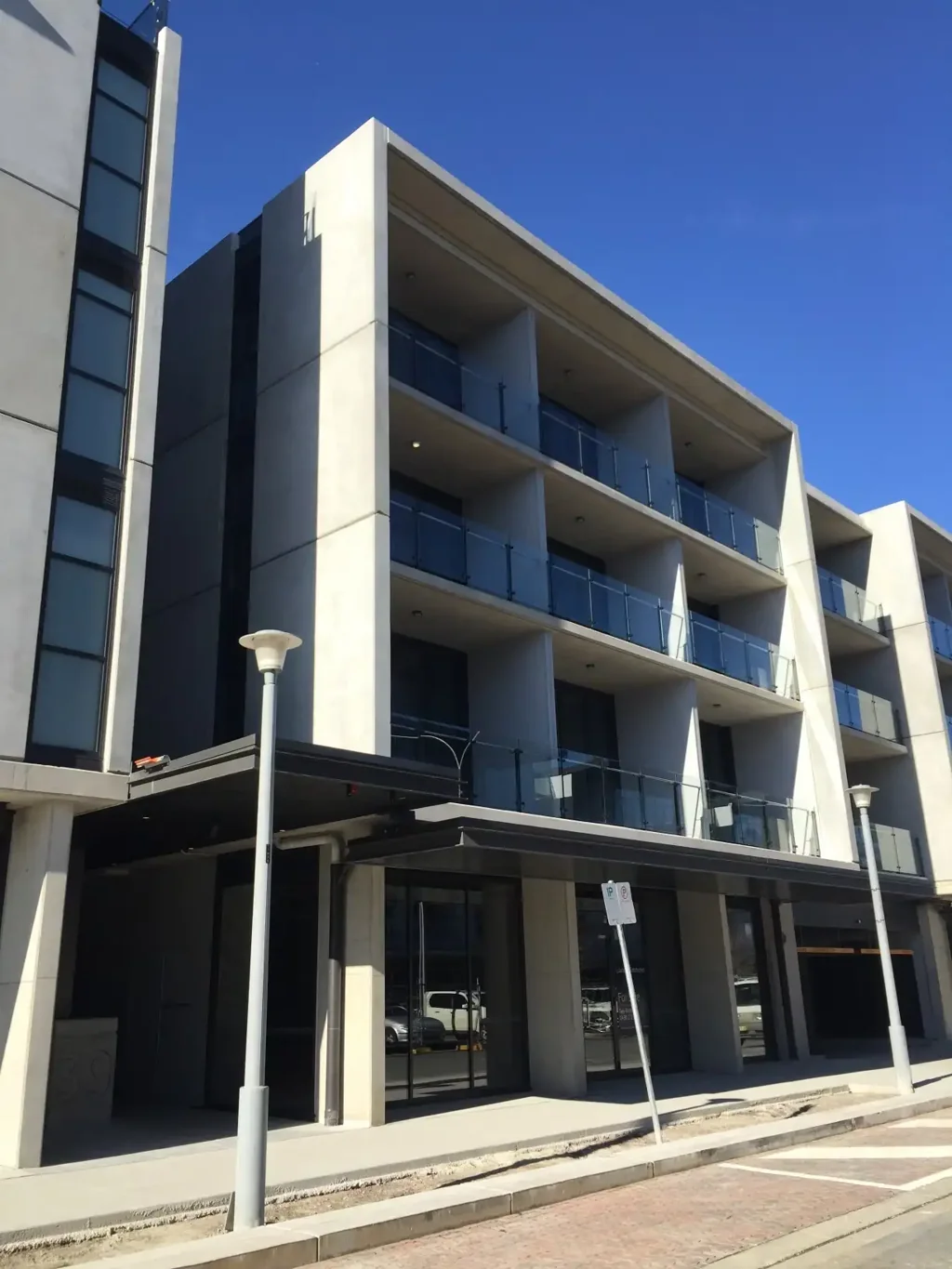 Comfortable One Bedroom Apartment in Great Location