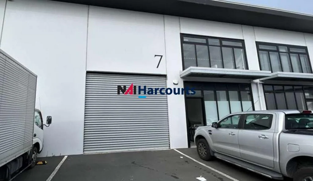 Manurewa Versatile Industrial Warehouse