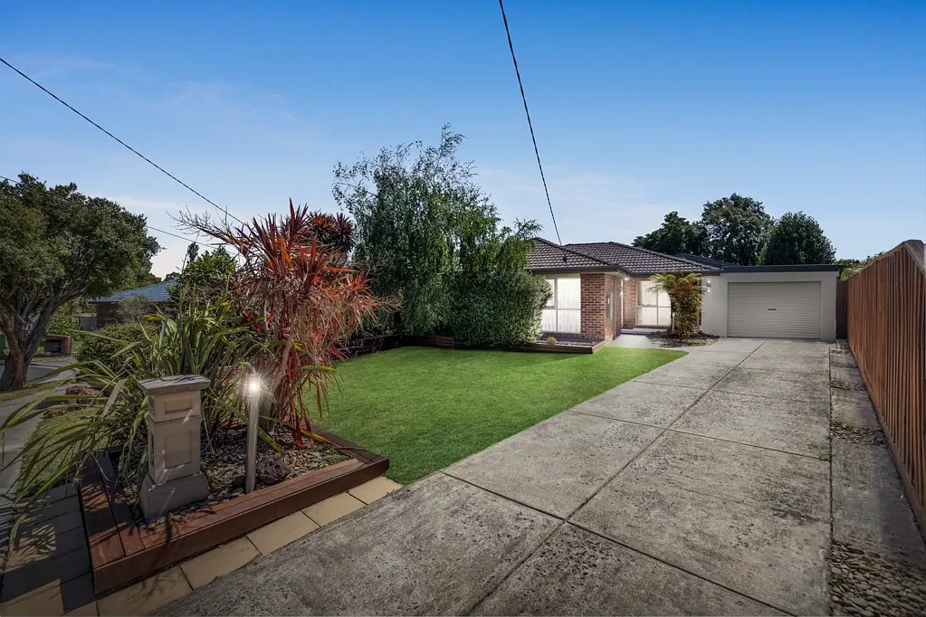 24 Pearl Place, Ferntree Gully, VIC 3156