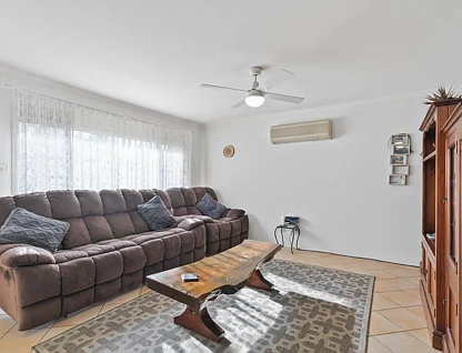 66 Mayfield Circuit, Albion Park, NSW 2527, 4部屋, 2バスルーム, House