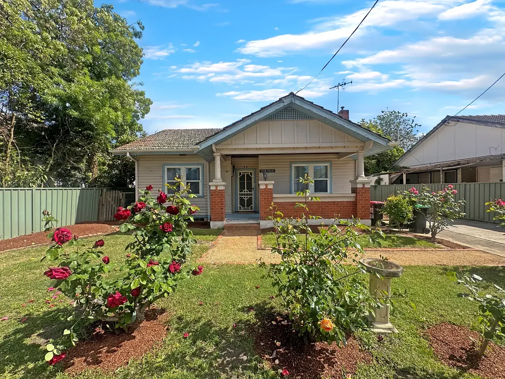 Renovated Home located in a prime position including Lawn and Garden Maintenance
