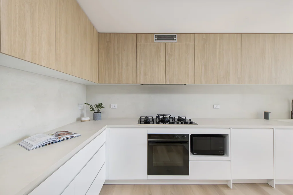 Collaroy 3Moenga Exquisitely renovated apartment moments from the beach