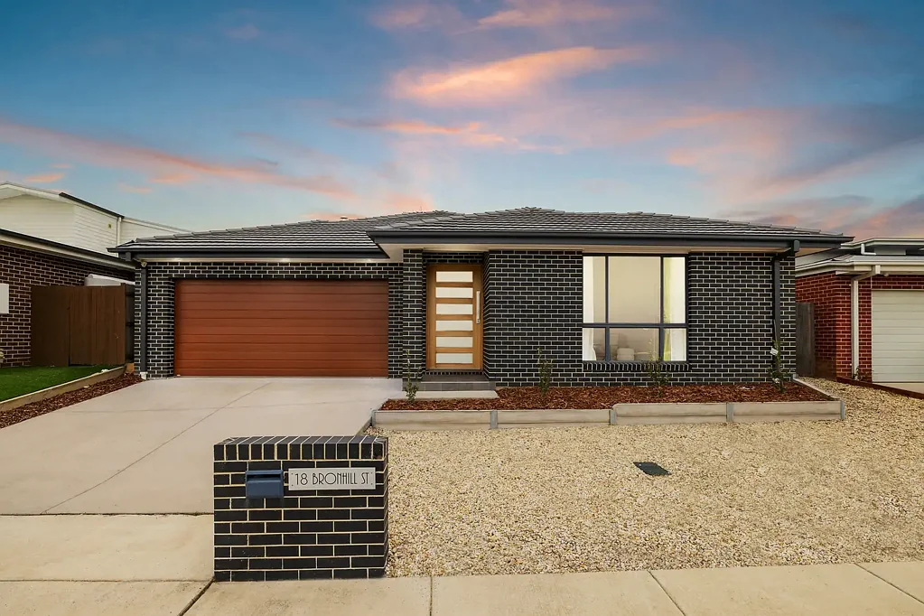 Moncrieff 4房  Sunny and spacious living in Moncrieff