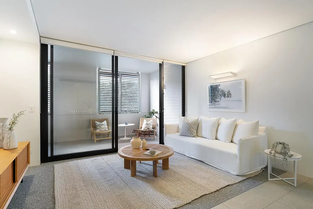 Stylish One-Bedroom Apartment with North-Facing in Prime Location