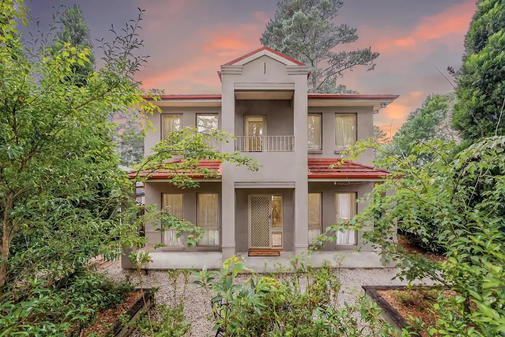 6 Pritchard Street, Wentworth Falls, NSW 2782